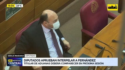 Diputados aprueban interpelar a Fernández