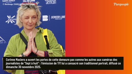 Corinne Masiero et son chéri Nicolas reçoivent les caméras dans leur maison située dans un village de 600 habitants, 6 autres adultes vivent avec eux