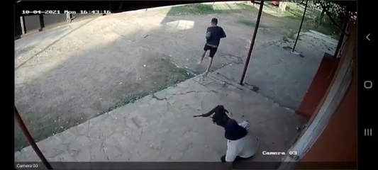 Detienen a joven con dos órdenes de captura en refugio RC4