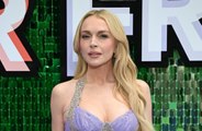 Lindsay Lohan ignores internet trends