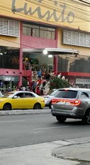 Reportan principio de incendio en supermercado Híper Luisito