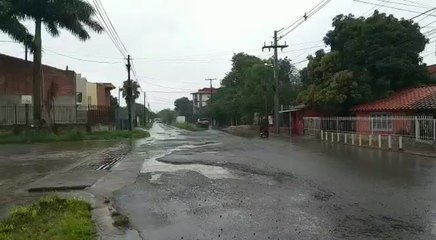 Mientras más llueve, más intransitables se vuelven las calles de Luque