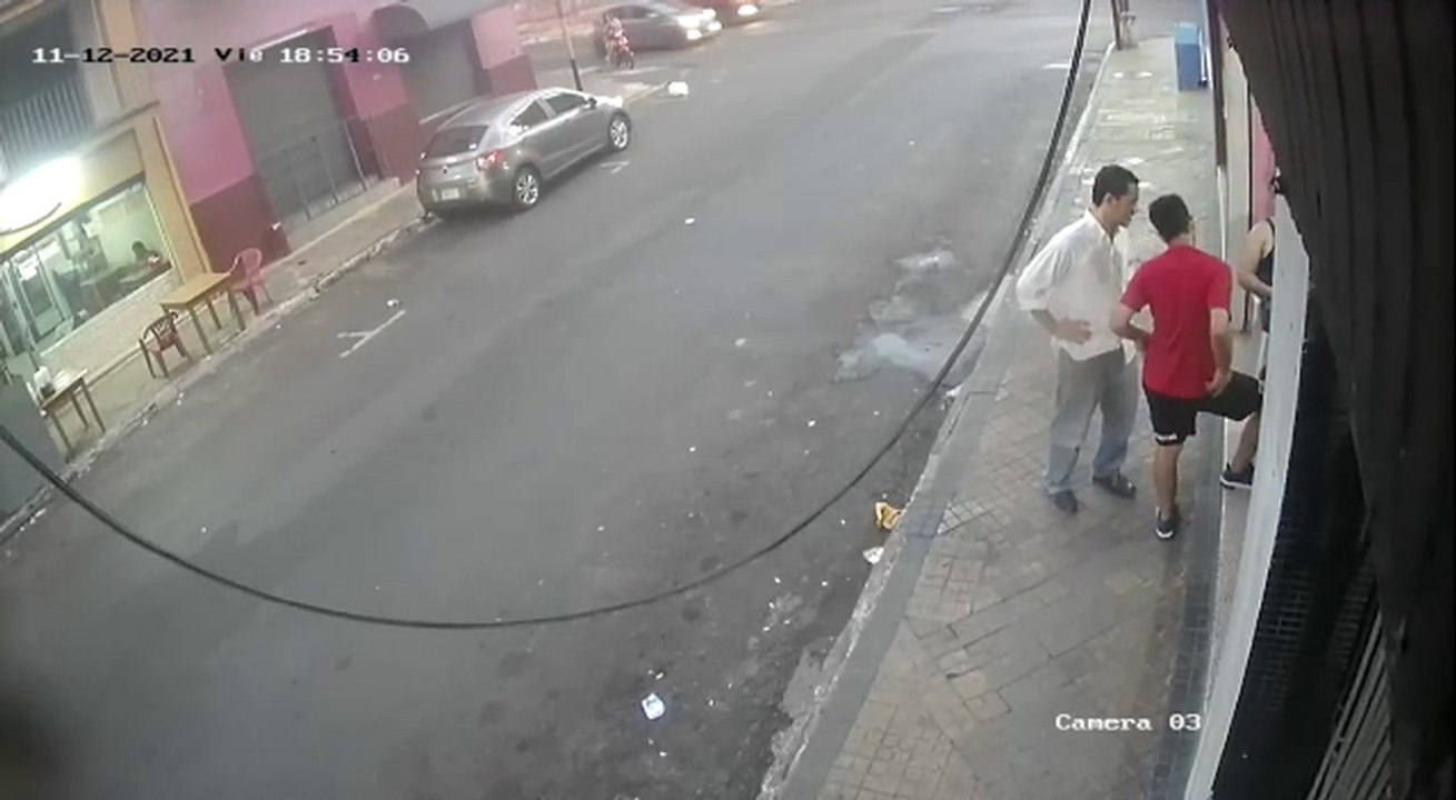 Detienen a dos “motochorros” con al menos seis denuncias por asalto