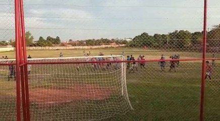 Batalla campal deja unos seis jugadores heridos en Carapeguá