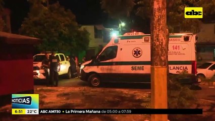 Hombre recibió disparos y murió en patrullera