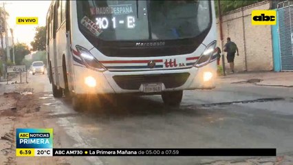 Calles de Asunción cada vez más destrozadas