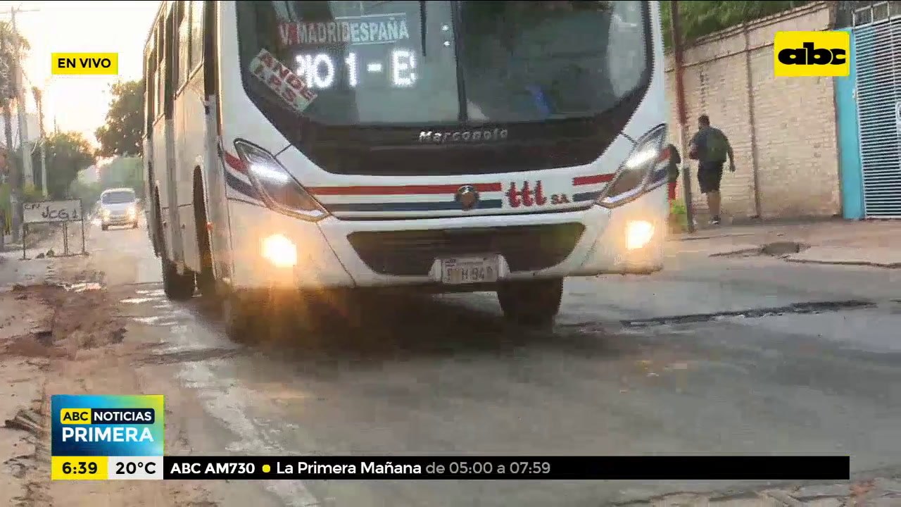 Calles de Asunción cada vez más destrozadas
