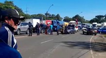 Camioneros y campesinos cierran ruta en Guayaybi