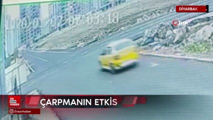 Diyarbakır’da ticari taksiler kavşakta çarpıştı