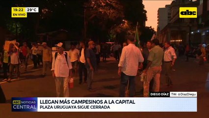Llegan más campesinos a la capital