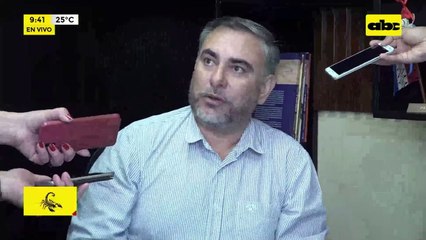 Video: Cuestionan el voto de Éver Villalba