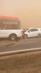 choques en cadena de casi 50 autos, ante fuerte viento y visibilidad nula