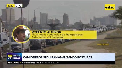 Camioneros seguirán analizando posturas