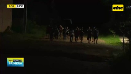 Vecinos de Luque se manifiestan porque no tienen luz hace cuatro días