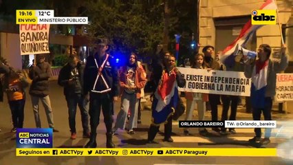 Ciudadanos Autoconvocados exigen renuncia de Sandra Quiñónez con movilización