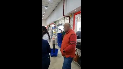 Escrachan a exgobernador Óscar "Ñoño" Núñez