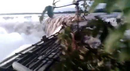 Cataratas del Yguazú: se triplicó el caudal de agua en la Garganta del Diablo