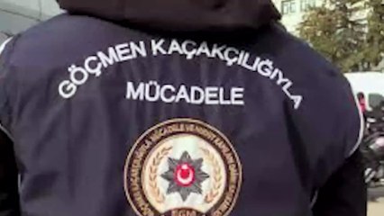 Mersin limanında konteynerde göçmenler yakalandı