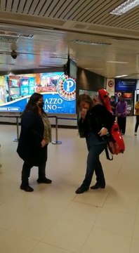 Berta Rojas se reencuentra con su guitarra robada