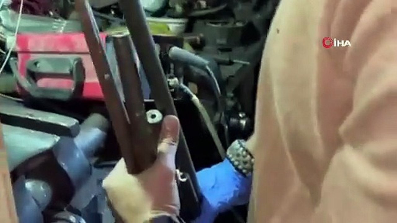 Bursa’da kaçak silah atölyesine Yıldırım operasyonu: Çok sayıda silah ele geçirildi