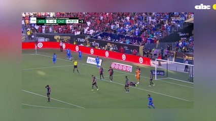 La asistencia de Ángel Romero para el empate parcial de Cruz Azul