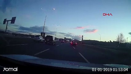 Ankara'da makas atan sürücü kazaya sebep oldu! O anlar kameraya yansıdı, ehliyetine el konuldu