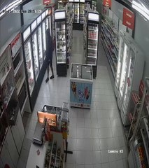 Quería robar carne para asado y vinos, pero fue pillado por la Policía