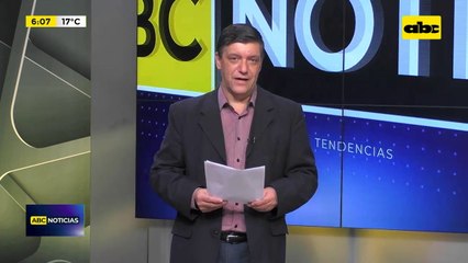 Aparatoso triple choque deja cinco heridos