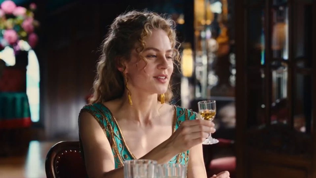 Miss Sophie – Same Procedure As Every Year Trailer DF