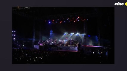 El arpa paraguaya deleita al público turco