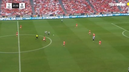 El golazo de Miguel Almirón en el amistoso contra el Benfica
