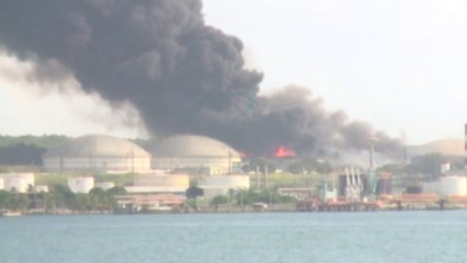 Cuba Incendio De Reservas De Combustibles