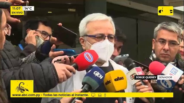 Lugo sufrió un ACV y está en coma inducido, confirman