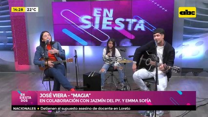José Viera presentó recientemente "Magia"