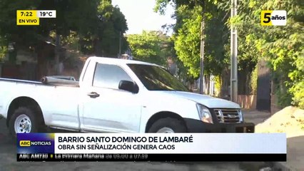 Obra sin señalización genera caos