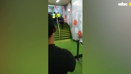 Miguel Cardona encaró al árbitro Giancarlos Juliadoza