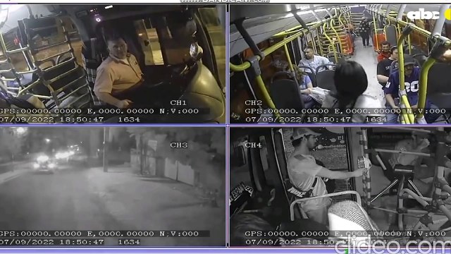 Así un ladrón robó a pasajeros de un bus del transporte público