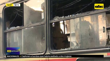 Otro bus chatarra se incendia sobre Eusebio Ayala