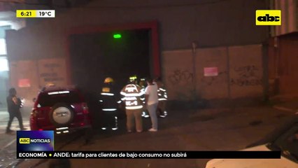 Controlaron principio de incendio en un taller