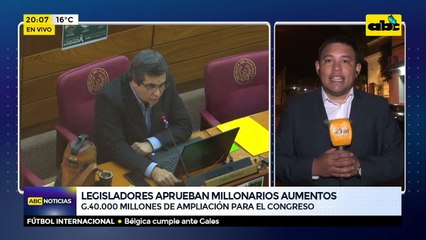 Legisladores aprueban millonarios aumentos