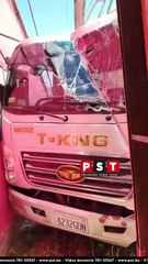 VIOLENTO CHOQUE EN LA AVENIDA INTERNACIONAL: CAMIÓN ARRASTRA POSTE Y DESATA PÁNICO