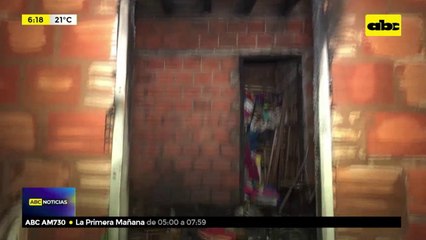 Incendio destruyó por completo una pieza