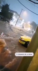 Raudales en zona metropolitana de Asunción durante tormenta