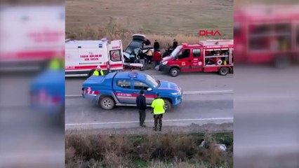 Otomobille TIR çarpıştı; estetik doktoru öldü, 5 kişi yaralandı