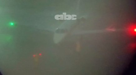 Avión de pequeño porte aterriza en el Silvio Pettirossi en medio de la tormenta