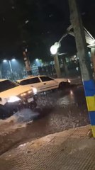 Conductor Atropelló Acceso De Plaza Céntrica, Pero No Causó Daños Graves, Aseguran