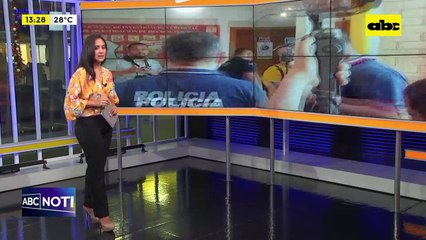 Policias detenidos por extorsión