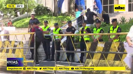 Autoconvocados exigen destitución de fretes