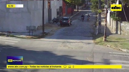 Vecinos redujeron a golpes a un robamoto
