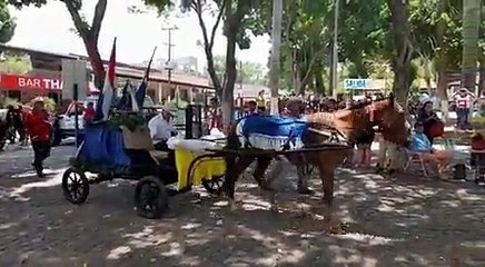 Jinetes Llegando Hasta La Virgen De Caacupé